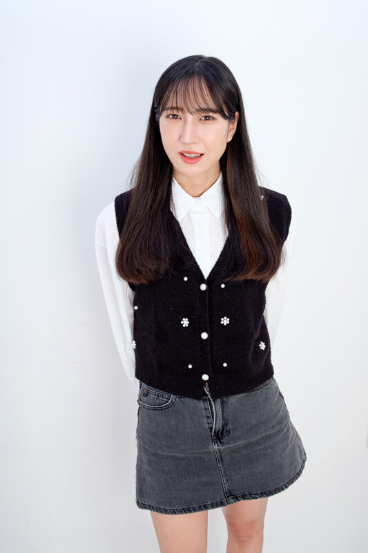 清楚系美女と笑顔の女神が挑む！タイマー電マの官能体験